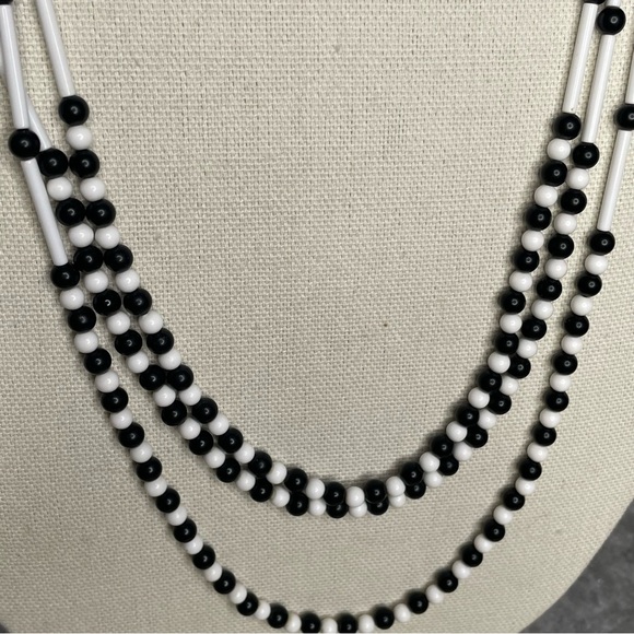 Vintage Monet Black and White Beaded 34" Necklace Timeless Design - Picture 3 of 9
